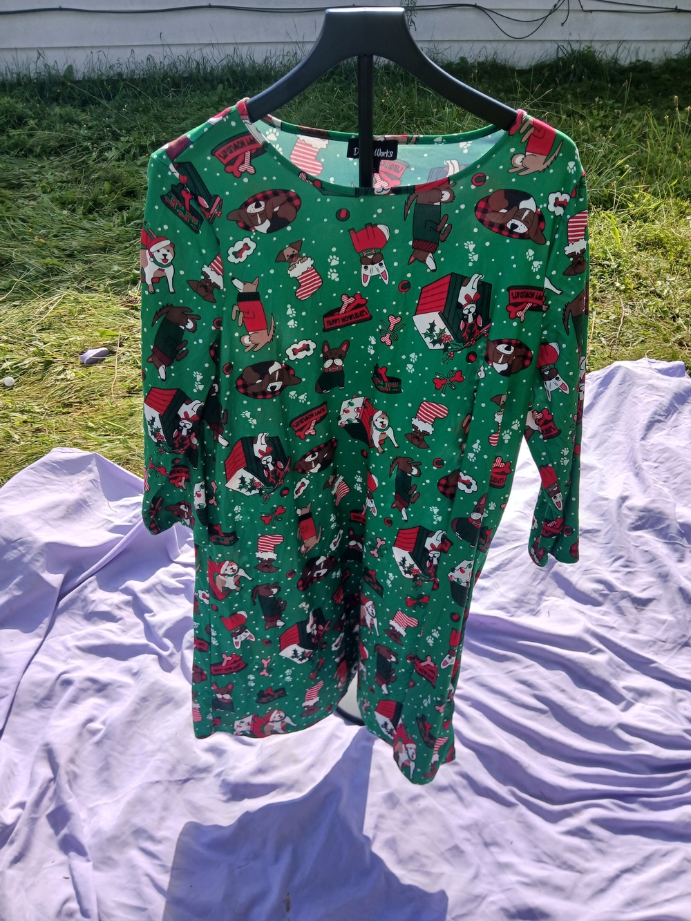 Green Holiday Dog Print